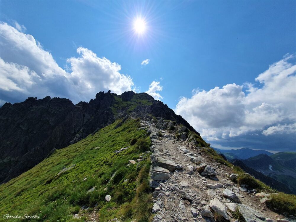 Szpiglasowy Wierch Z Doliny Pi ciu Staw w Polskich G rska cie ka szpiglasowy-wierch-z-doliny-pi-ciu-staw-w-polskich-g-rska-cie-ka
