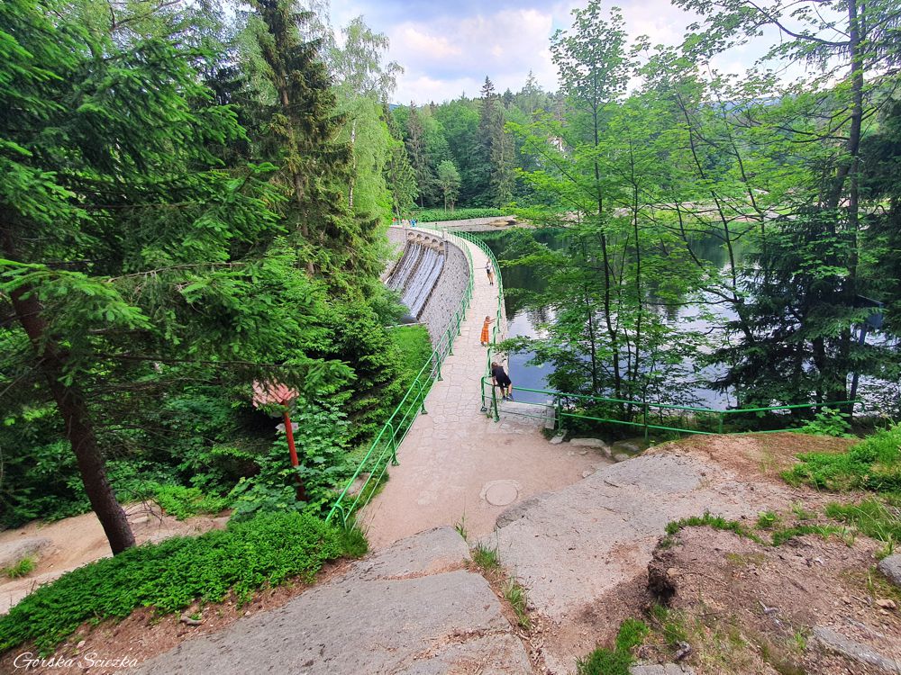 Zapora na Łomnicy w Karpaczu
