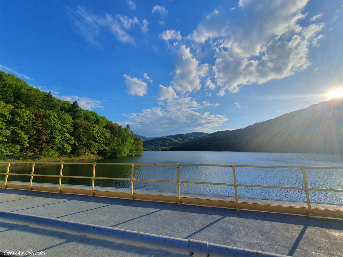 Zapora Porąbka: Na tamie wodnej