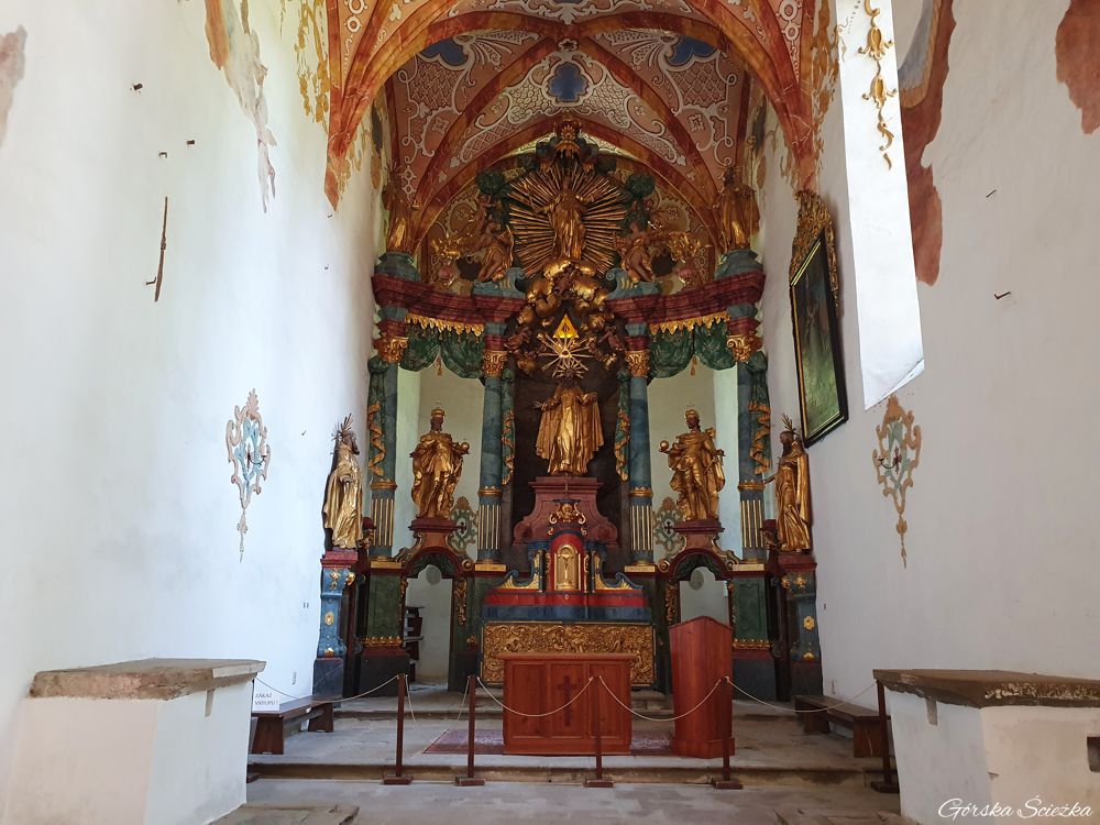 Czerwony Klasztor: Ołtarz kościoła św. Antoniego Pustelnika