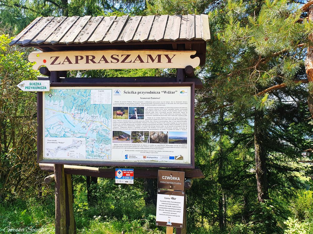 Góra Wdżar: Tablica informacyjna na Górze Wdżar