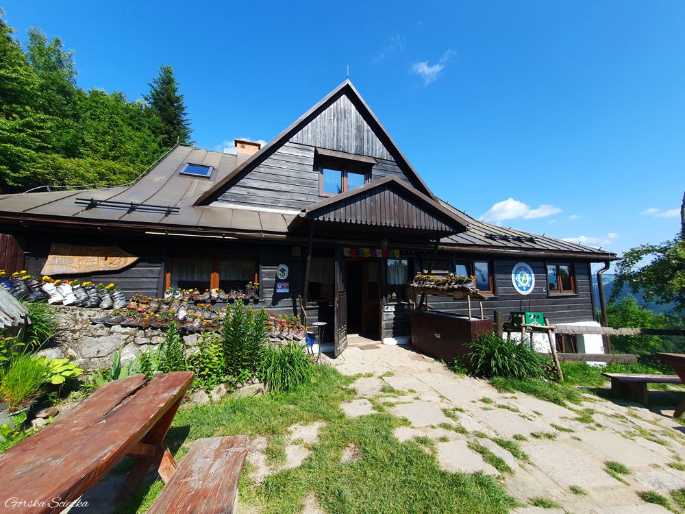 Bacówka PTTK pod Bereśnikiem