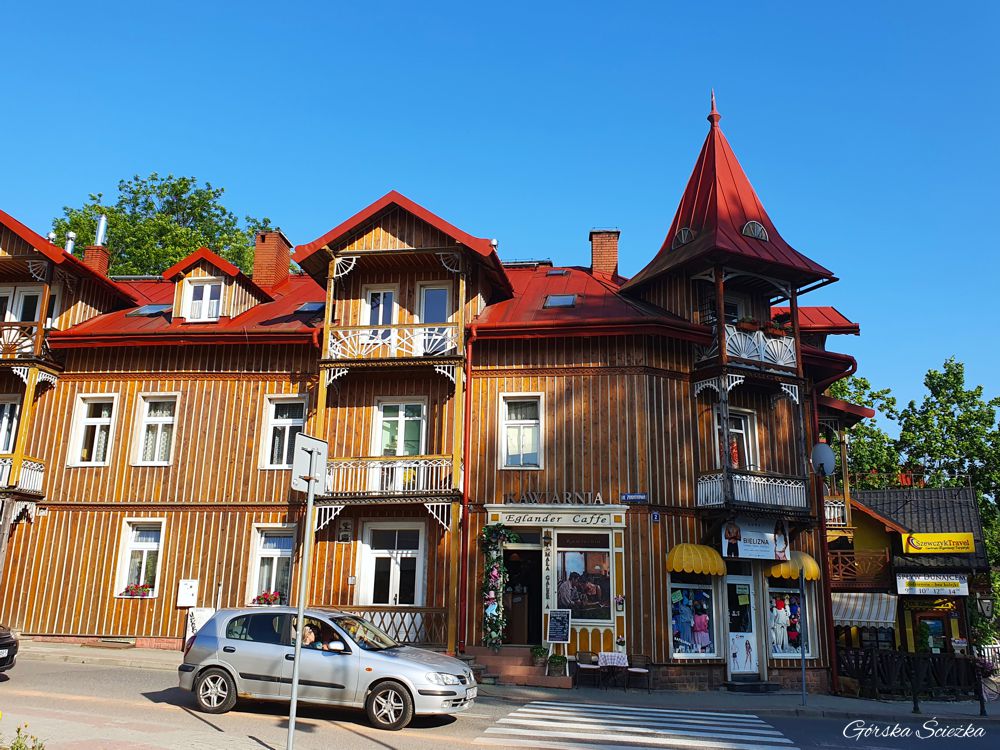 Wodospad Zaskalnik: Początek ul. Zdrojowej w Szczawnicy