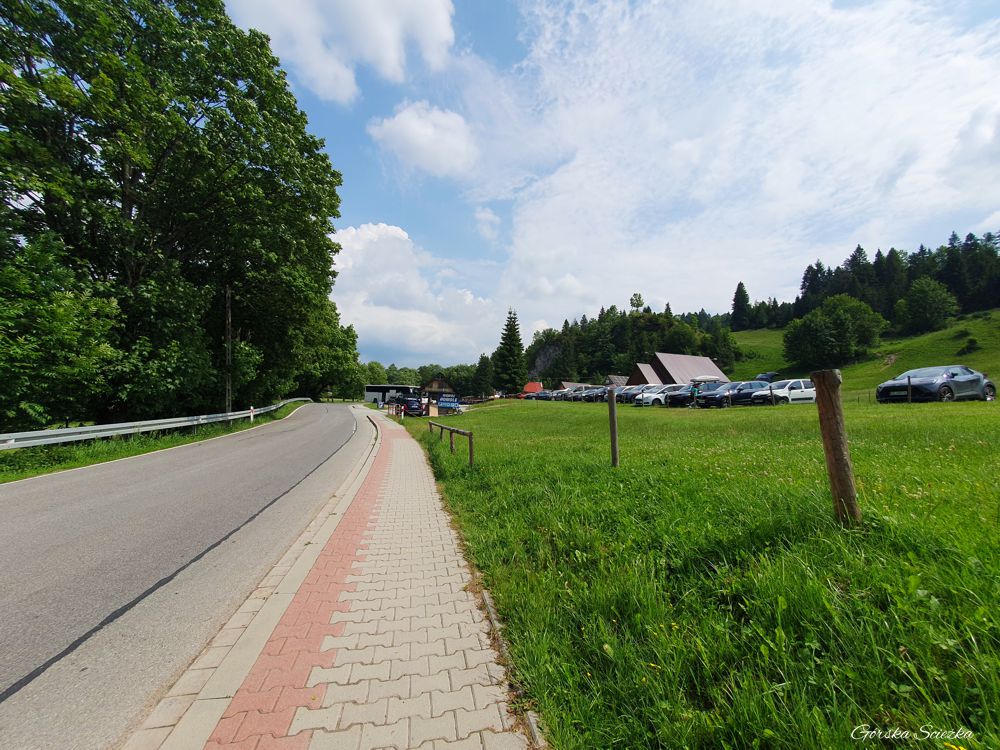 Parking przy Wąwozie Homole
