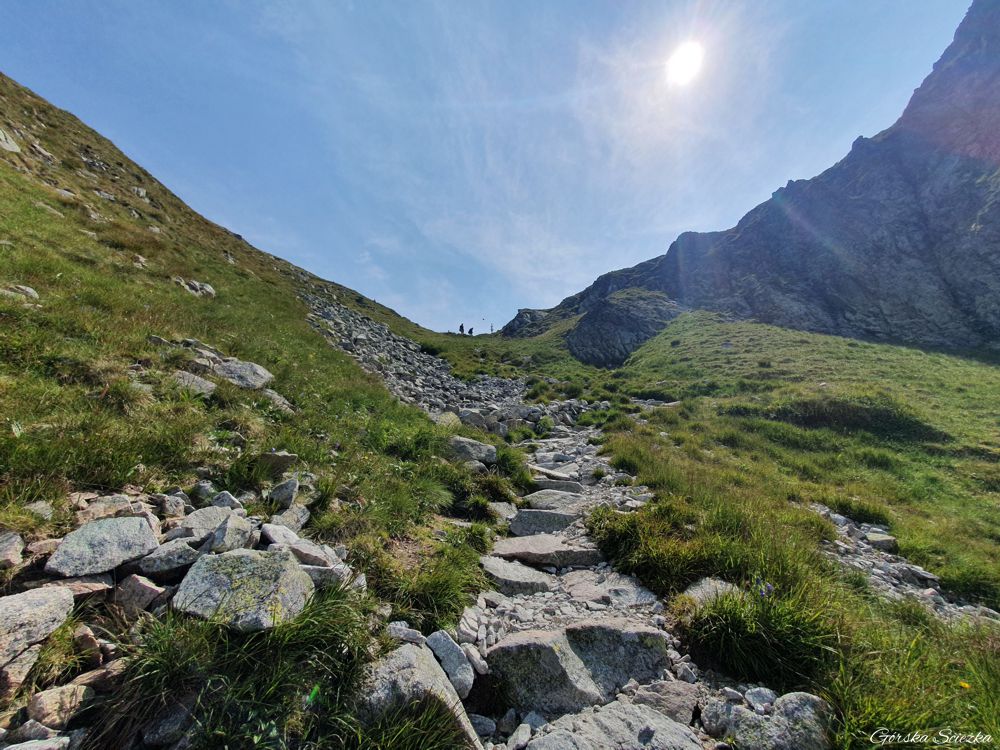 Przełęcz Krzyżne: Ostatnie metry przed przełęczą