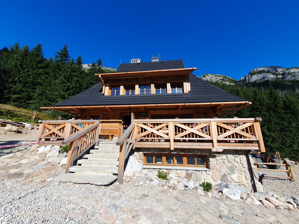 Hala Kondratowa: Nowe Schronisko PTTK na Hali Kondratowej