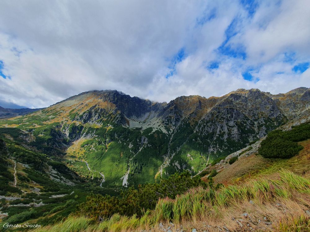Świstówka Roztocka - z Doliny Pięciu Stawów do Morskiego Oka: Panorama podczas podejścia na Świstową Czubę