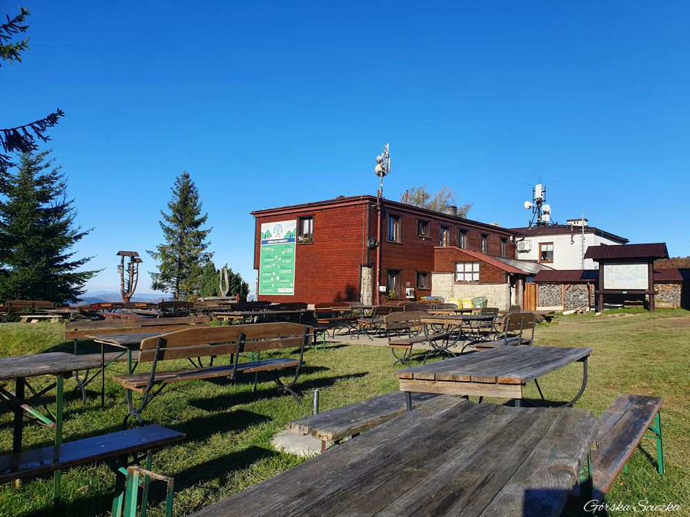 Hala Boracza: Schronisko PTTK na Hali Boraczej