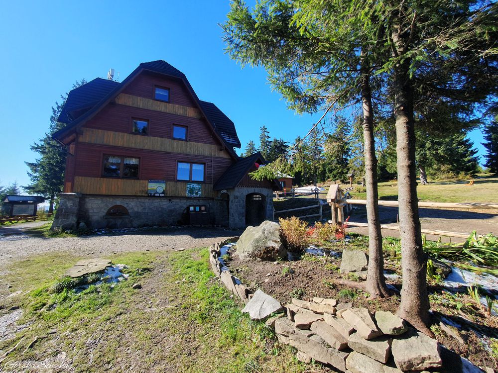 Hala Rysianka: Schronisko PTTK na Hali Rysianka