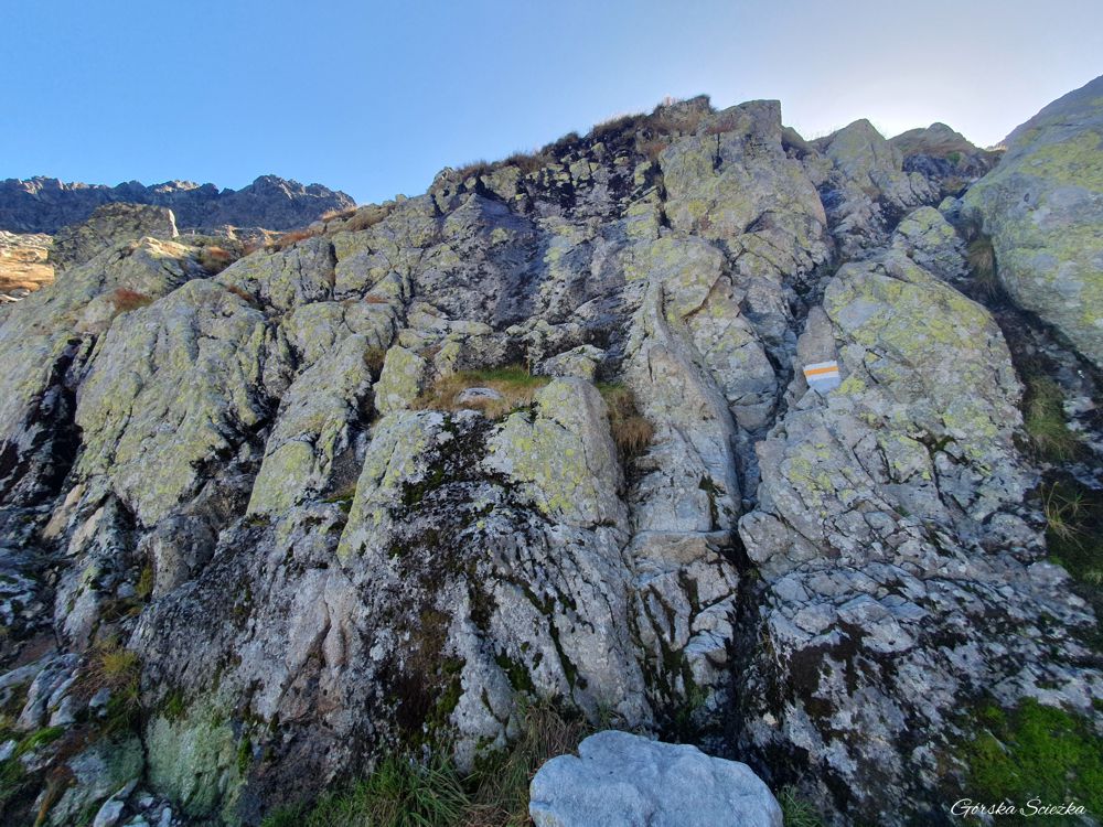 Zadni Granat: "Kominek" na szlaku żółtym