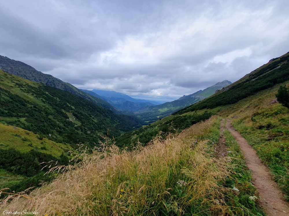 Przełęcz pod kopą: Końcowe podejście na Przełęcz pod Kopą