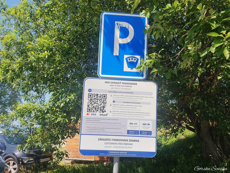 Wysoki Wierch z Przełęczy pod Tokarnią: Parking na Przełęczy pod Tokarnią