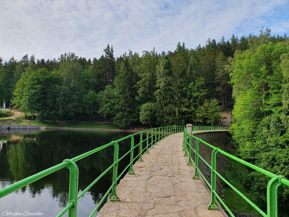 Karpatka w Karpaczu: Wejście na Zaporę na Łomnicy