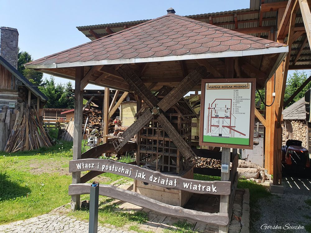 Szlak Ginących Zawodów: Wiatrak Koźlak (replika)